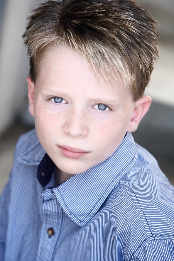 Фото - Хантер Джеймс Маккивер: 593x890 / 119 Кб