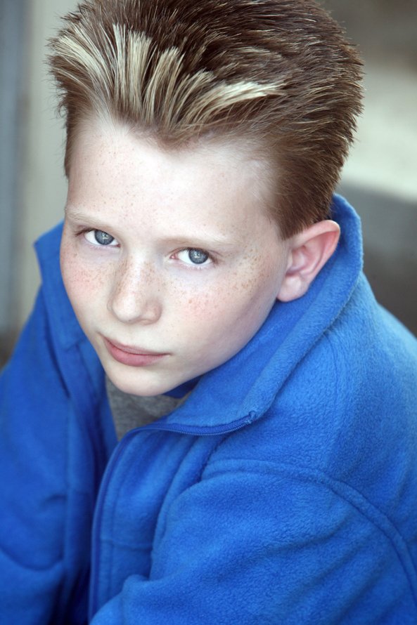 Фото - Хантер Джеймс Маккивер: 593x890 / 92 Кб