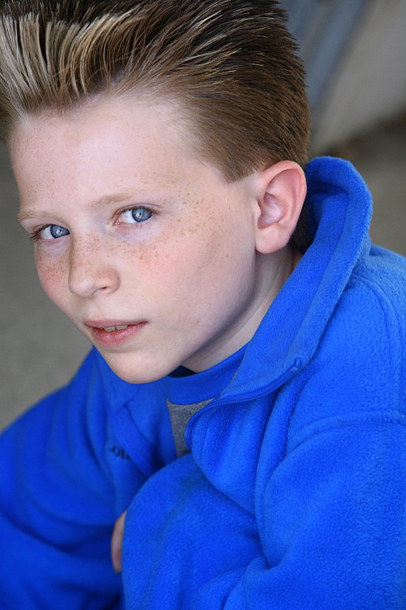 Фото - Хантер Джеймс Маккивер: 593x890 / 95 Кб