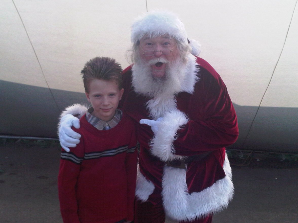 Фото - Хантер Джеймс Маккивер: 1176x882 / 119 Кб