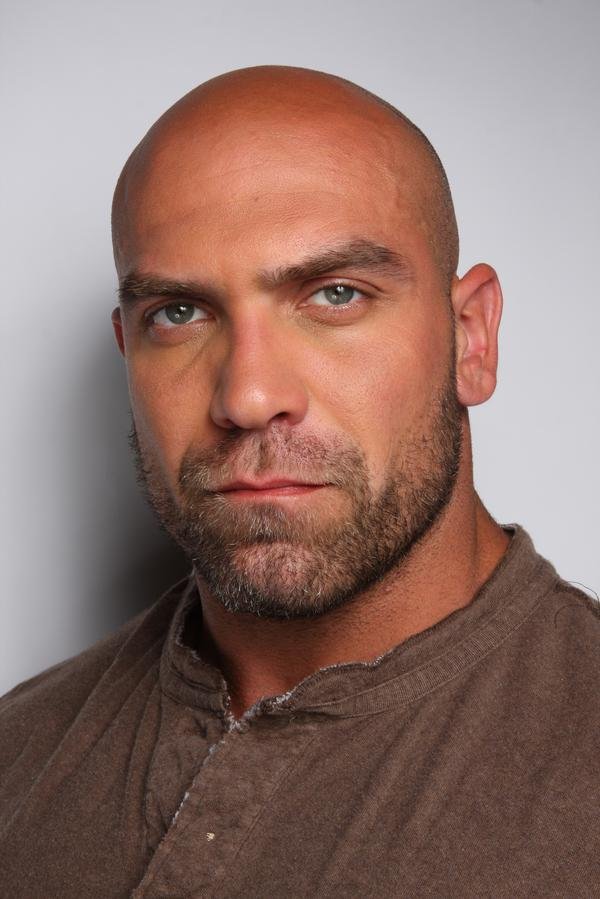 Фото - Michael DeMello: 600x899 / 77 Кб