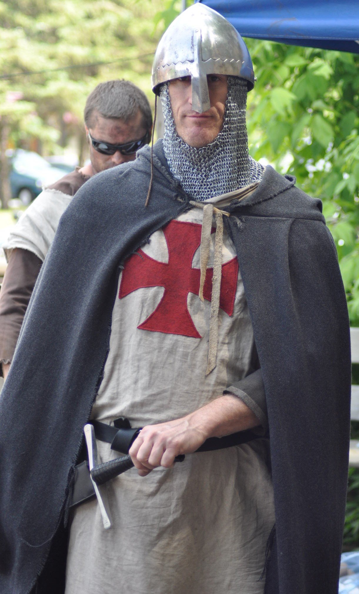 Фото - Dennis Mattai: 1221x2023 / 394 Кб