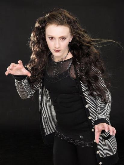 Фото - Тара Николь Азарян: 412x549 / 37 Кб