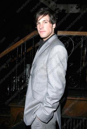 Фото - Джилз Алдерсон: 304x450 / 29 Кб