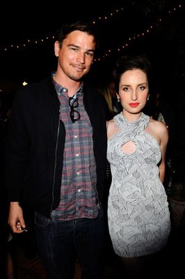 Фото - Зои Листер Джонс: 266x400 / 20 Кб