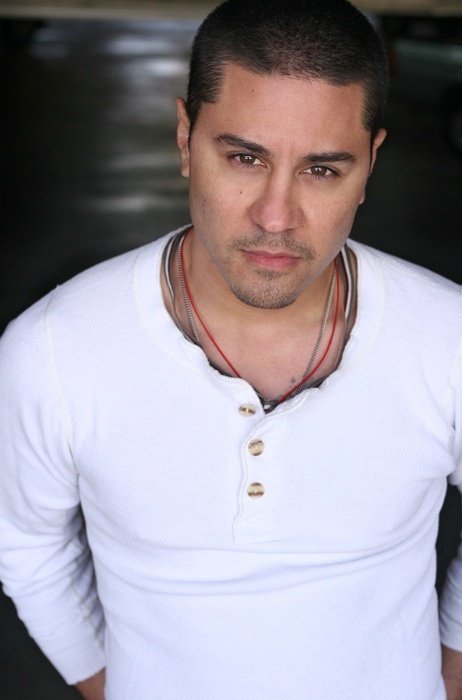 Фото - Джастин Хуэн: 462x700 / 41 Кб