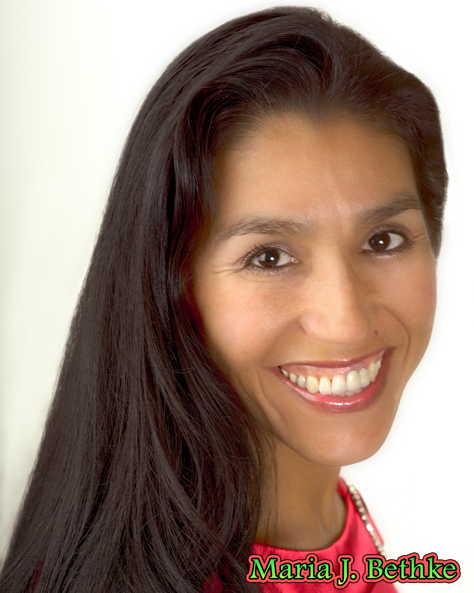 Фото - Maria Bethke: 1638x2048 / 457 Кб