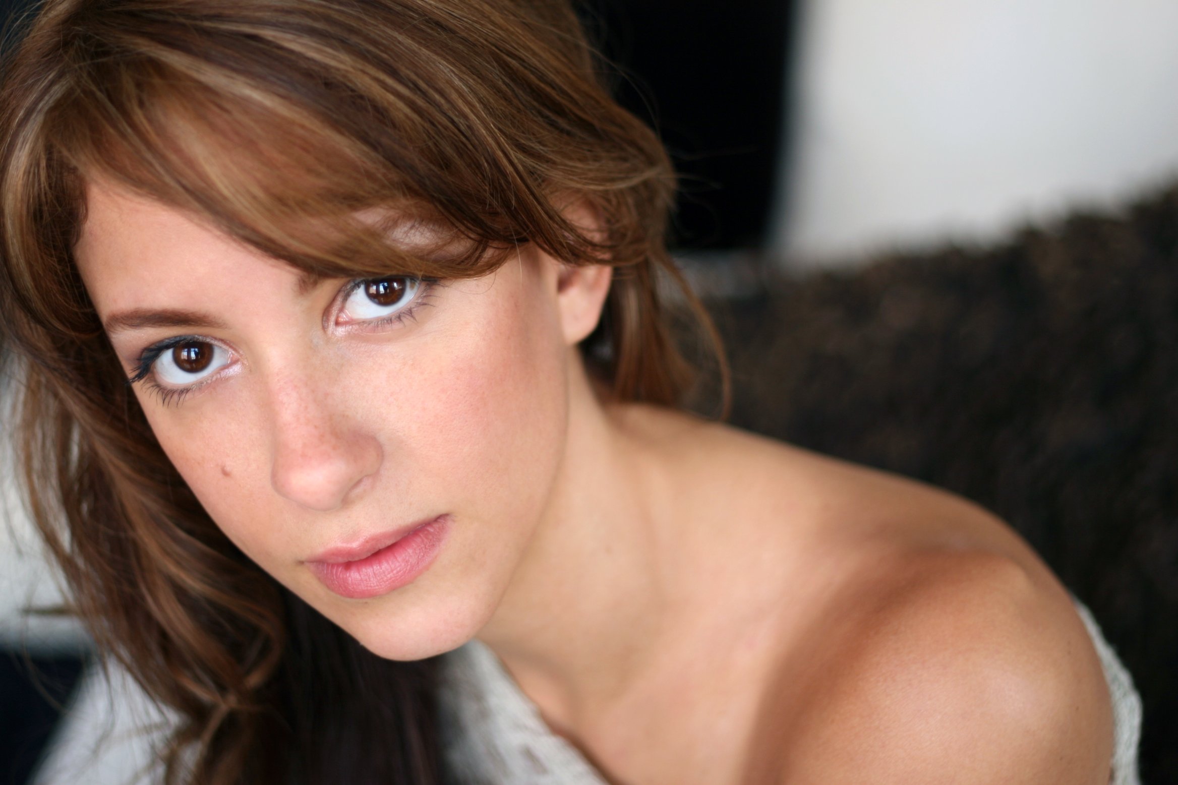 Фото - Anne Girard: 2336x1557 / 286 Кб