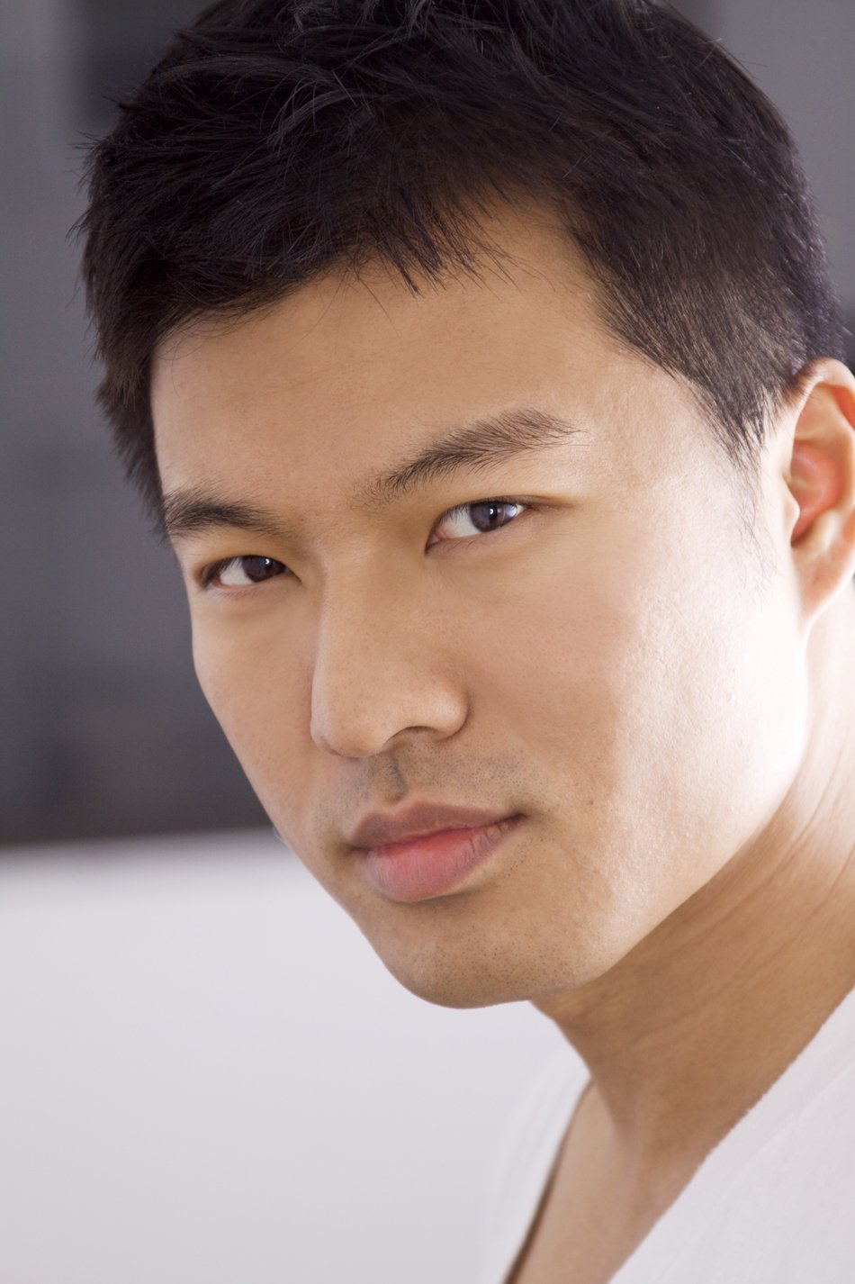 Фото - Joey Chanlin: 950x1426 / 141 Кб