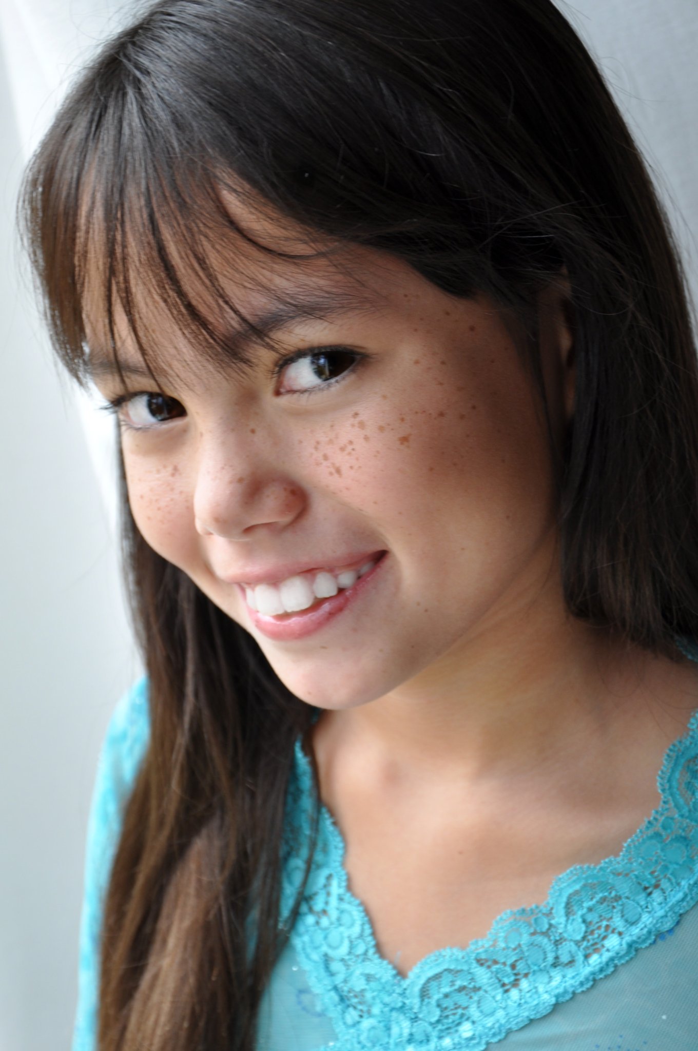 Фото - Christina Orjalo: 1360x2048 / 264 Кб