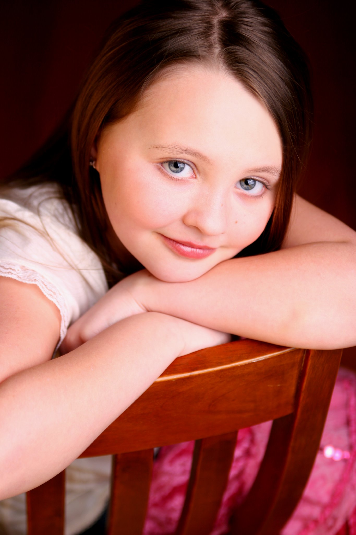 Фото - Abi McKenzie: 1365x2048 / 235 Кб