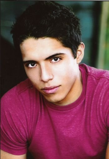 Фото - Диего Джей Торрес: 350x507 / 26 Кб