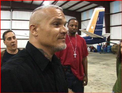 Фото - Timothy Douglas Perez: 482x365 / 36 Кб