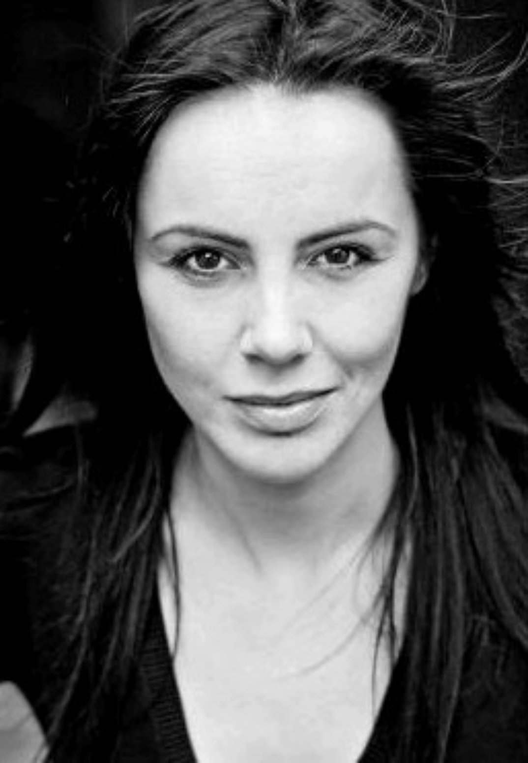 Фото - Stephen Armourae: 1074x1550 / 118 Кб