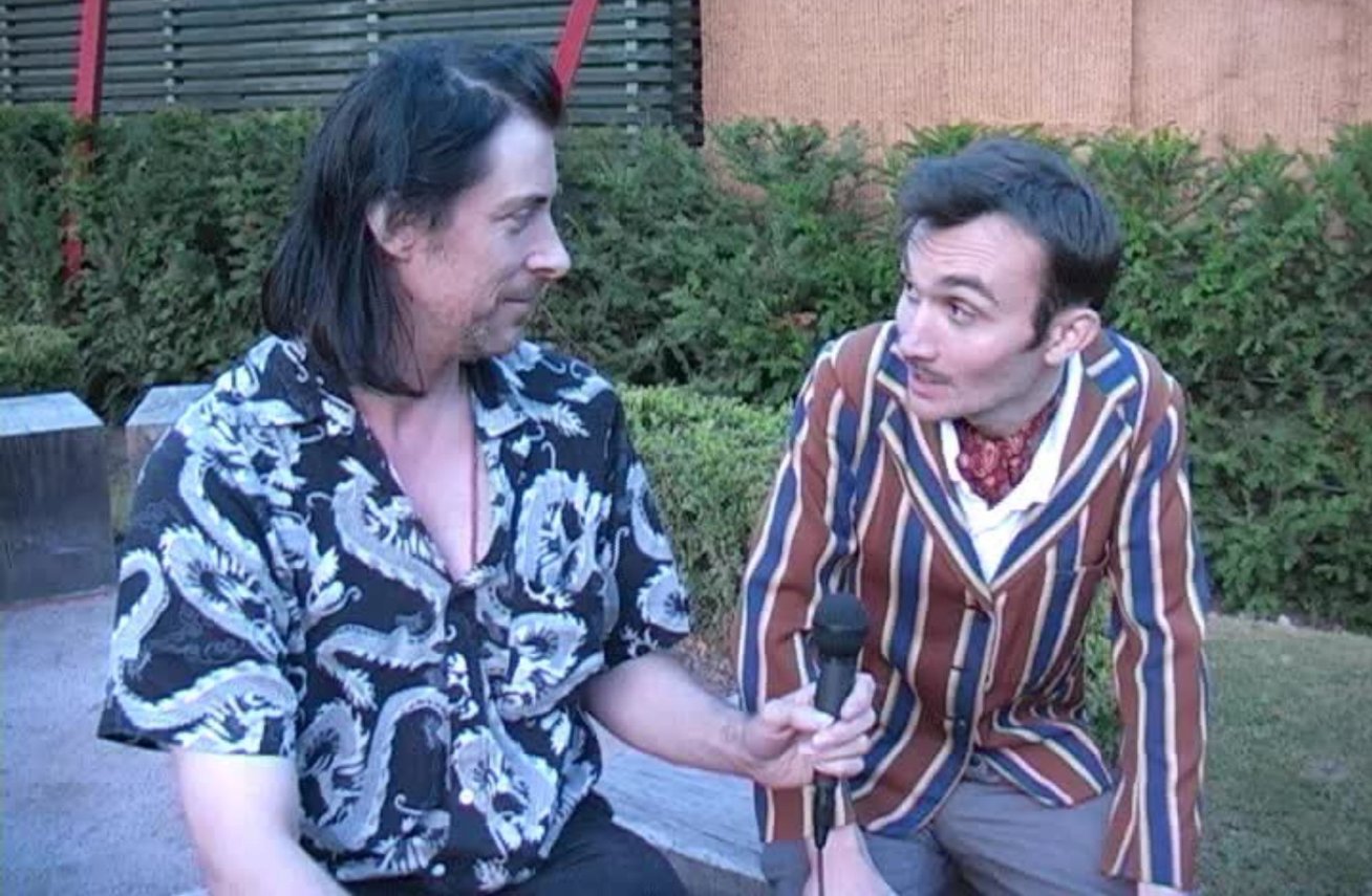 Фото - Stephen Armourae: 1308x855 / 203 Кб