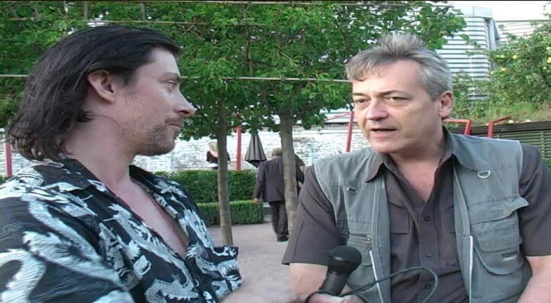 Фото - Stephen Armourae: 1100x605 / 131 Кб