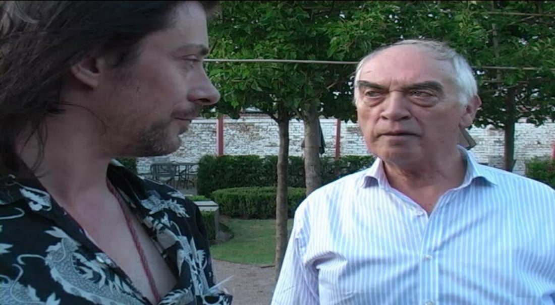 Фото - Stephen Armourae: 1100x605 / 115 Кб