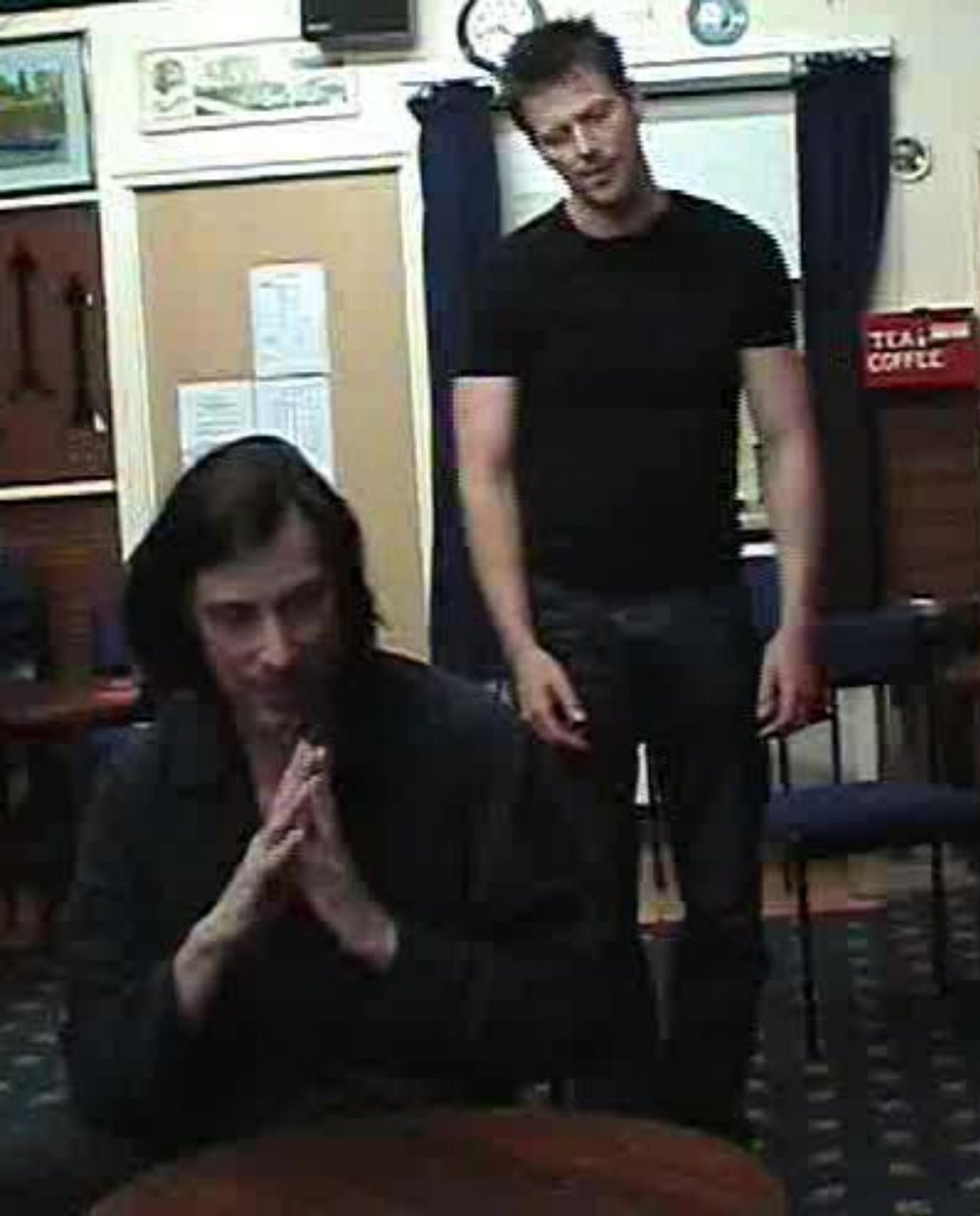 Фото - Stephen Armourae: 1032x1280 / 112 Кб