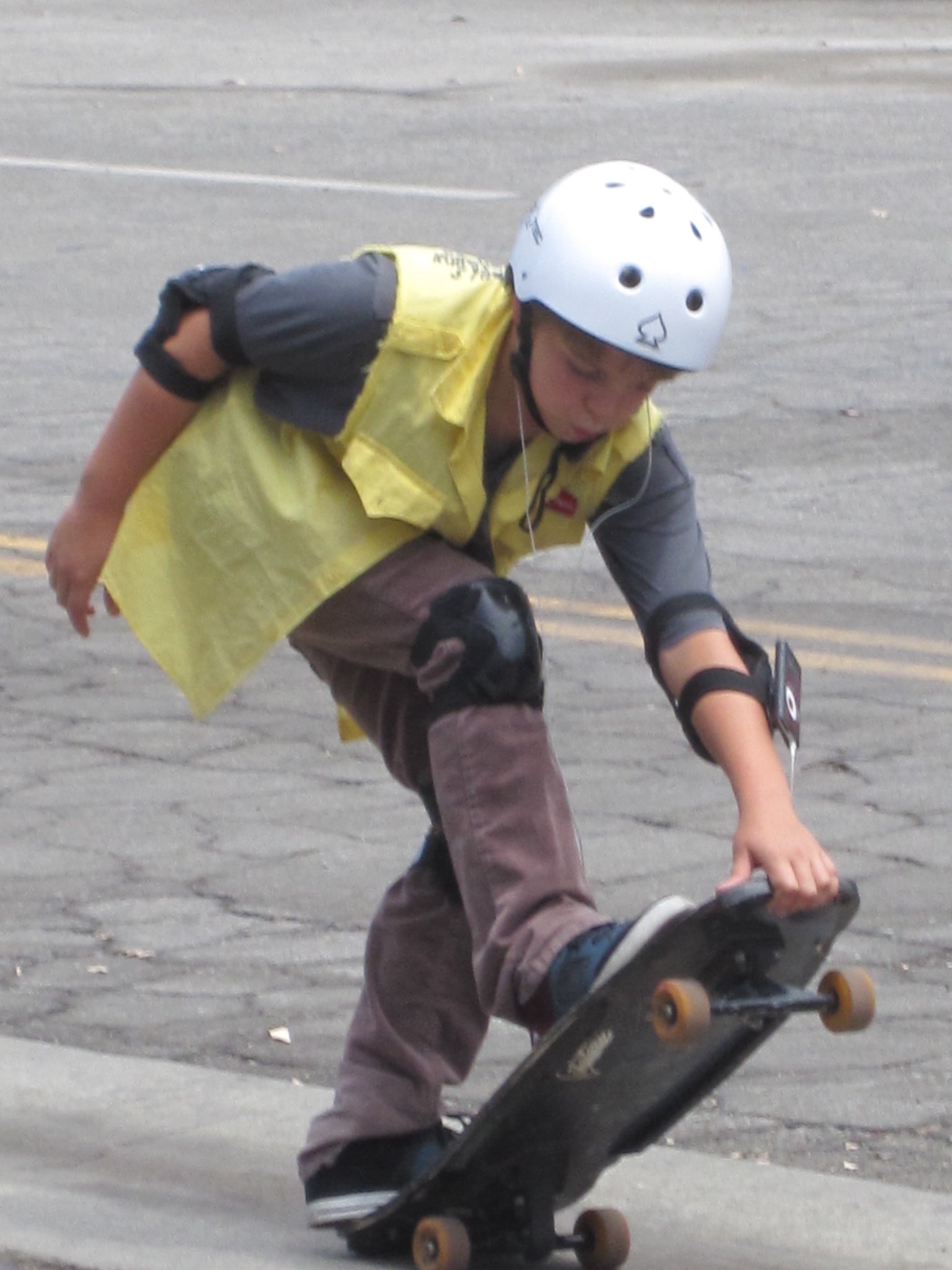 Фото - Дилан Спрейберри: 1536x2048 / 290 Кб