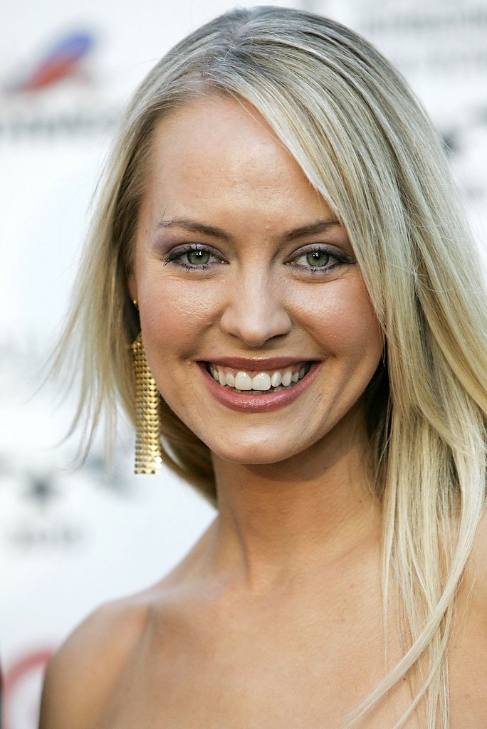 Фото - Stephanie Rhodes: 684x1024 / 121 Кб