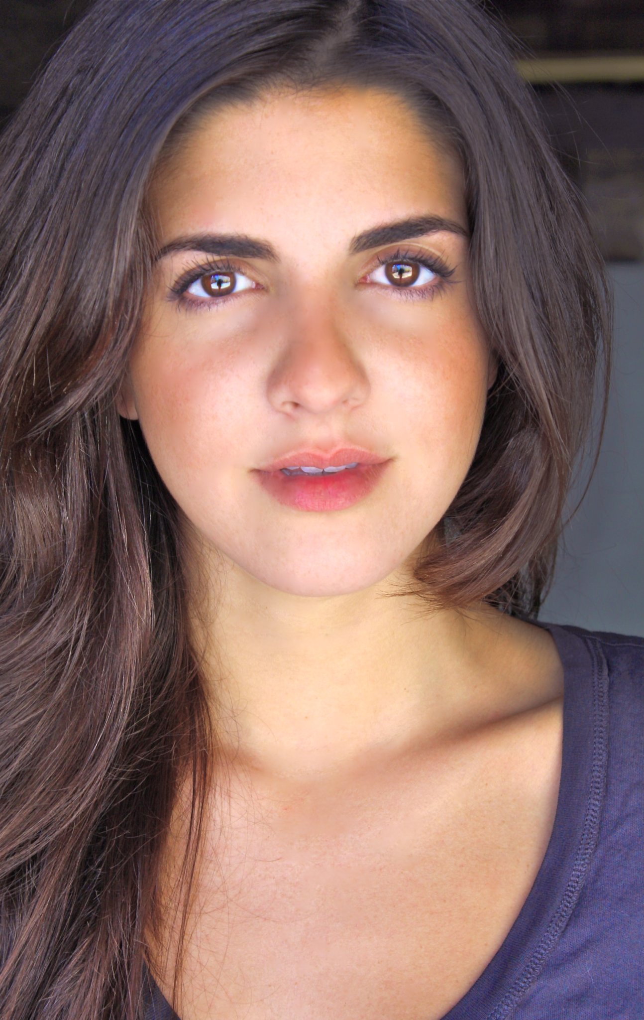 Фото - Электра Авеллан: 1294x2048 / 368 Кб