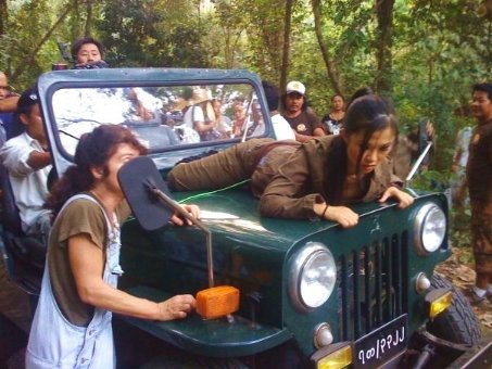 Фото - Селина Ло: 453x340 / 47 Кб