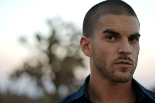 Фото - Brent Lydic: 599x398 / 24 Кб