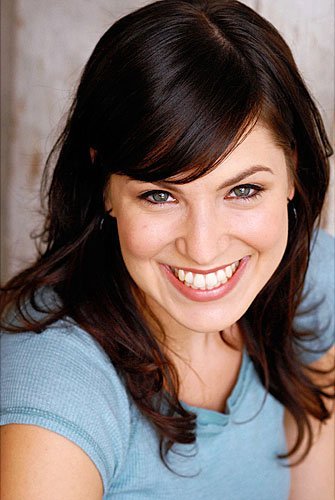 Фото - Ariel Lazarus: 335x500 / 38 Кб