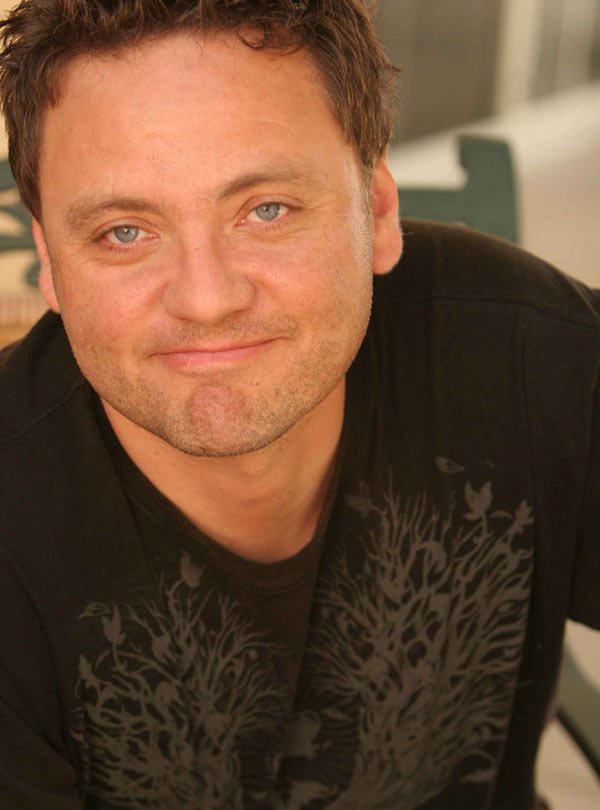 Фото - Paul Collett: 600x810 / 60 Кб