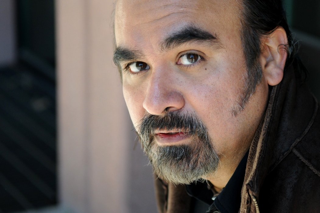 Фото - Рафаэль Эрнандес: 1051x701 / 102 Кб