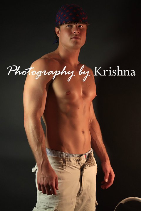 Фото - Грант Кэйс: 480x720 / 44 Кб