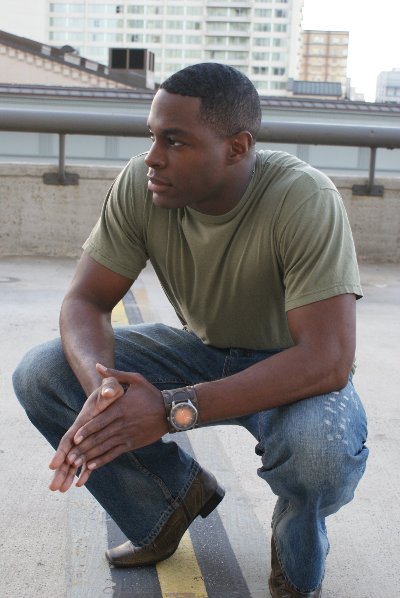 Фото - Ник Джонс мл.: 1371x2048 / 368 Кб