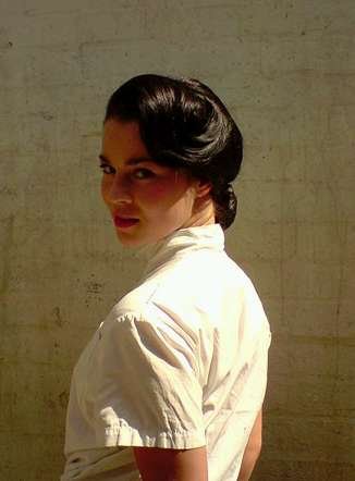 Фото - Nikki Harrup: 326x442 / 20 Кб