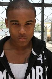 Фото - Бертранд Робертсон Мл.: 170x255 / 12 Кб