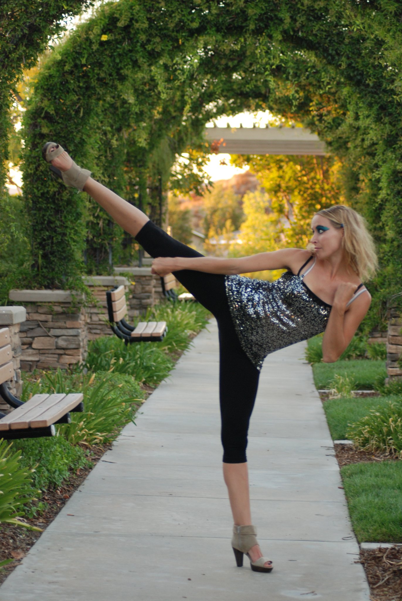 Фото - Кимберли Шеннон Мерфи: 1371x2048 / 433 Кб