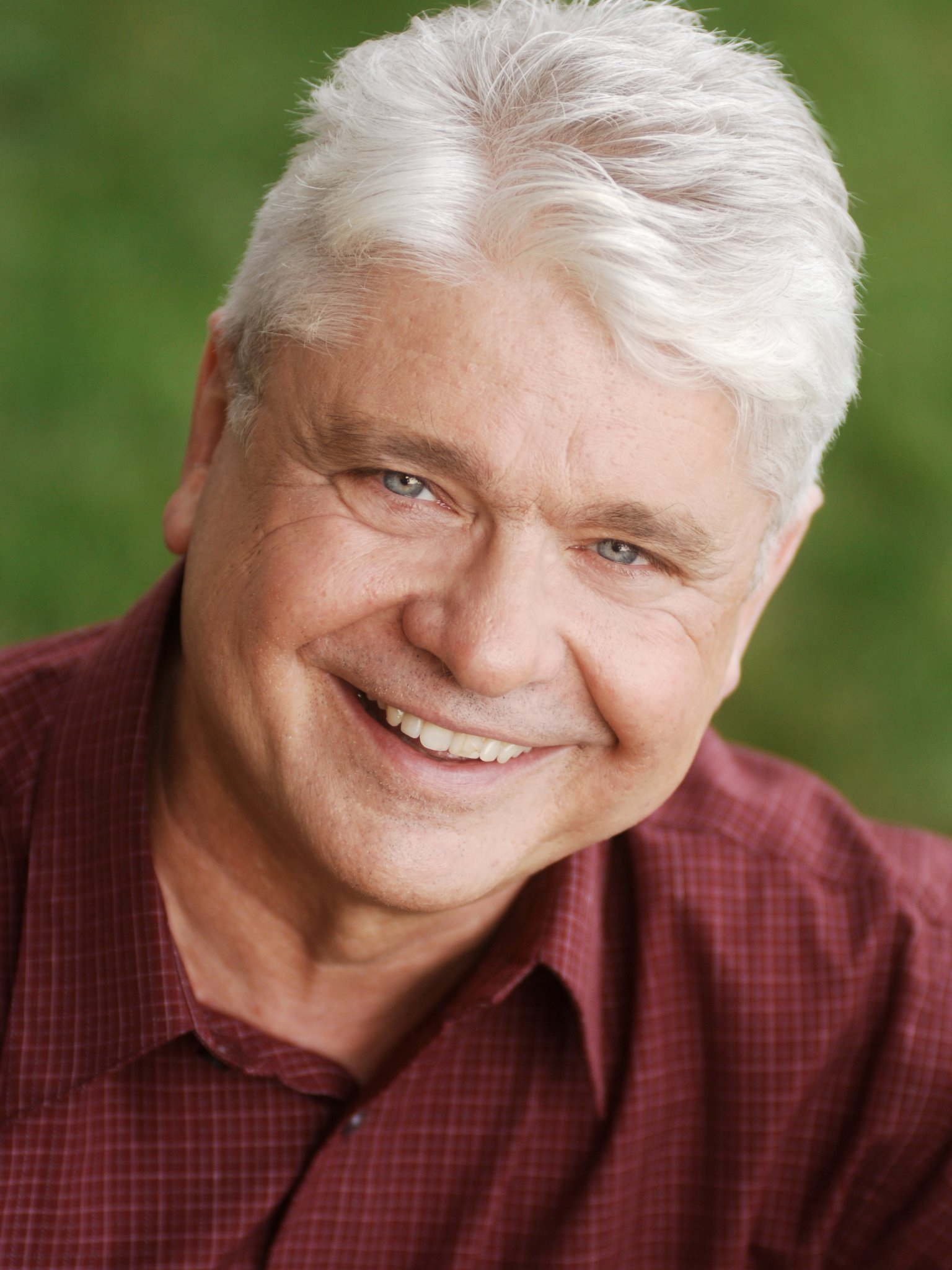 Фото - Логан Фрай: 1536x2048 / 337 Кб