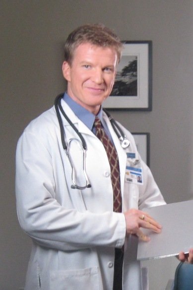 Фото - Грэхэм Кларк: 389x584 / 34 Кб