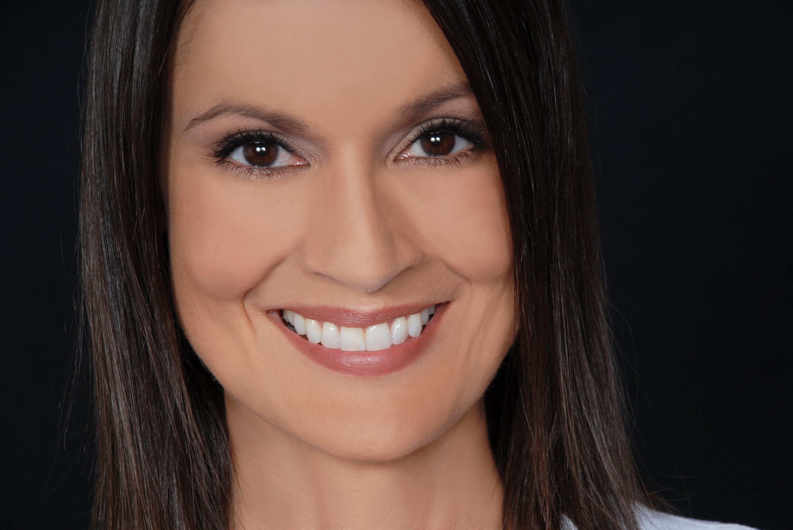 Фото - Julia Frisoli: 2592x1735 / 411 Кб