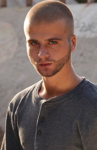 Фото - Tommy Kijas: 311x480 / 29 Кб