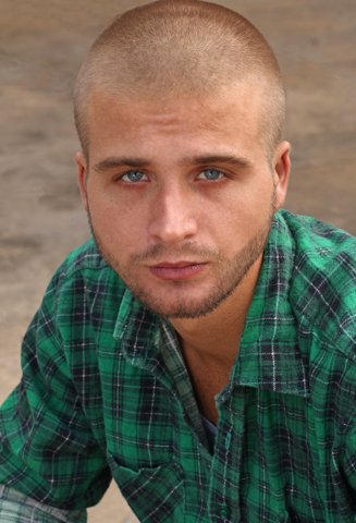 Фото - Tommy Kijas: 327x480 / 33 Кб