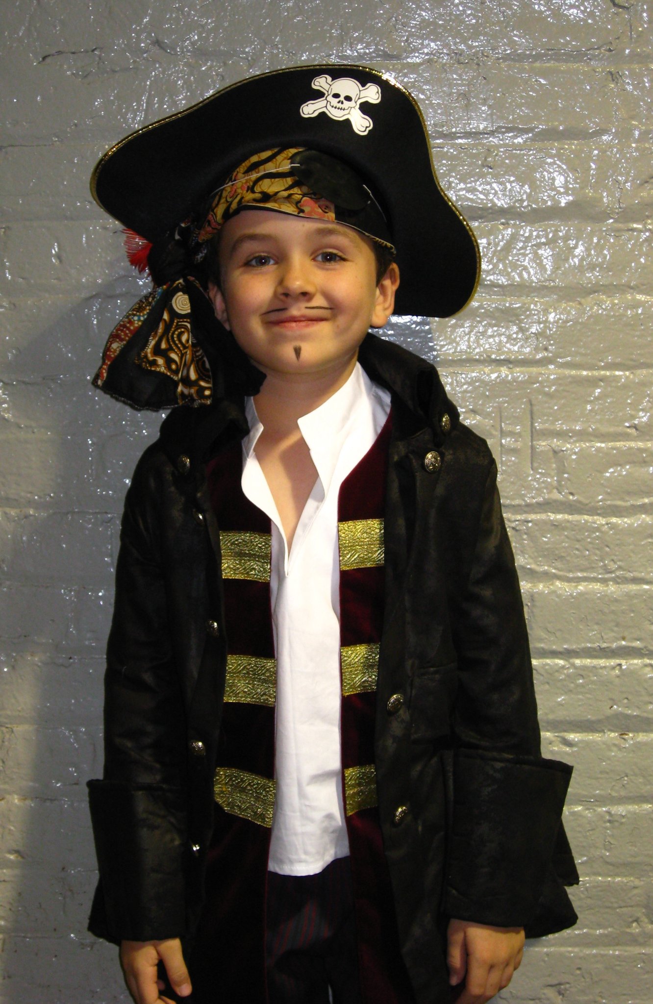 Фото - Dylan Clark Marshall: 1332x2048 / 405 Кб