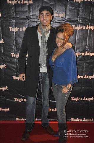 Фото - Farhan Khan: 318x480 / 35 Кб