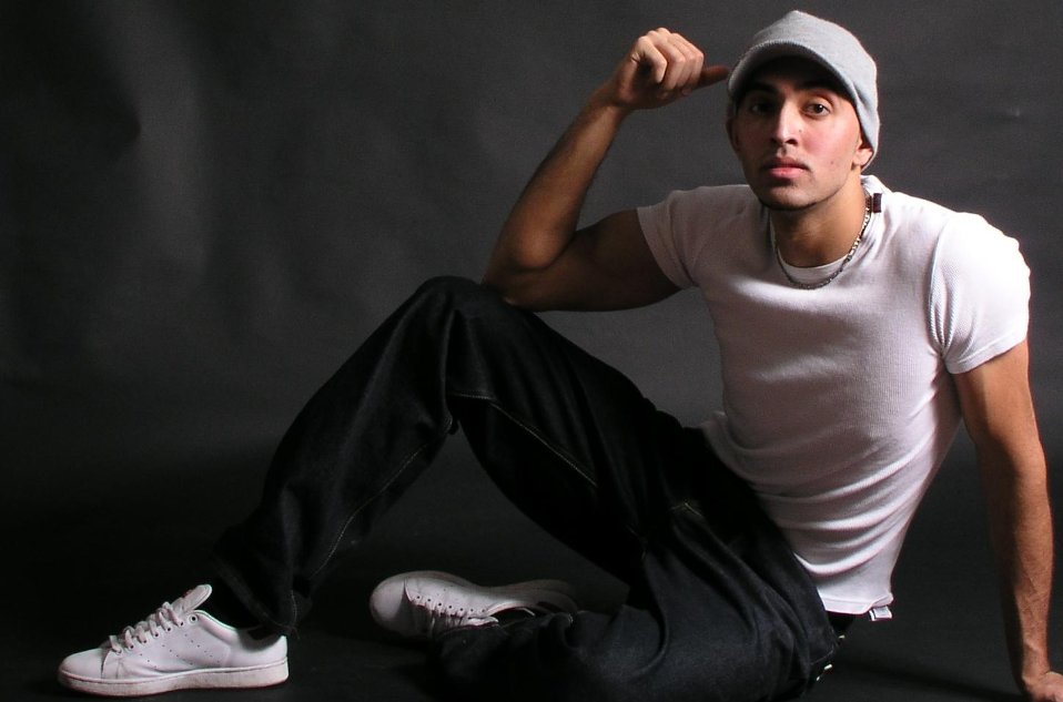 Фото - Farhan Khan: 958x633 / 68 Кб