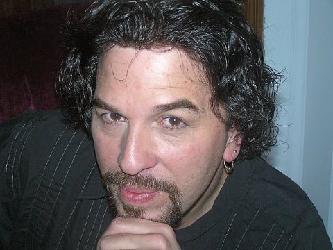 Фото - Майкл Джеремайя: 480x360 / 41 Кб