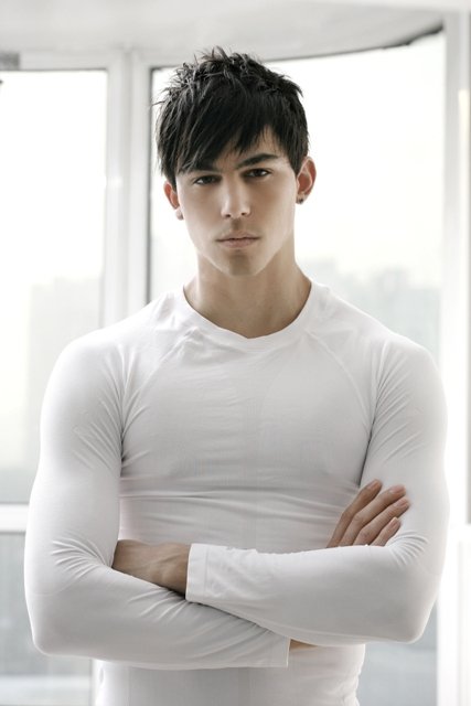 Фото - Морган Бенуа: 427x640 / 30 Кб