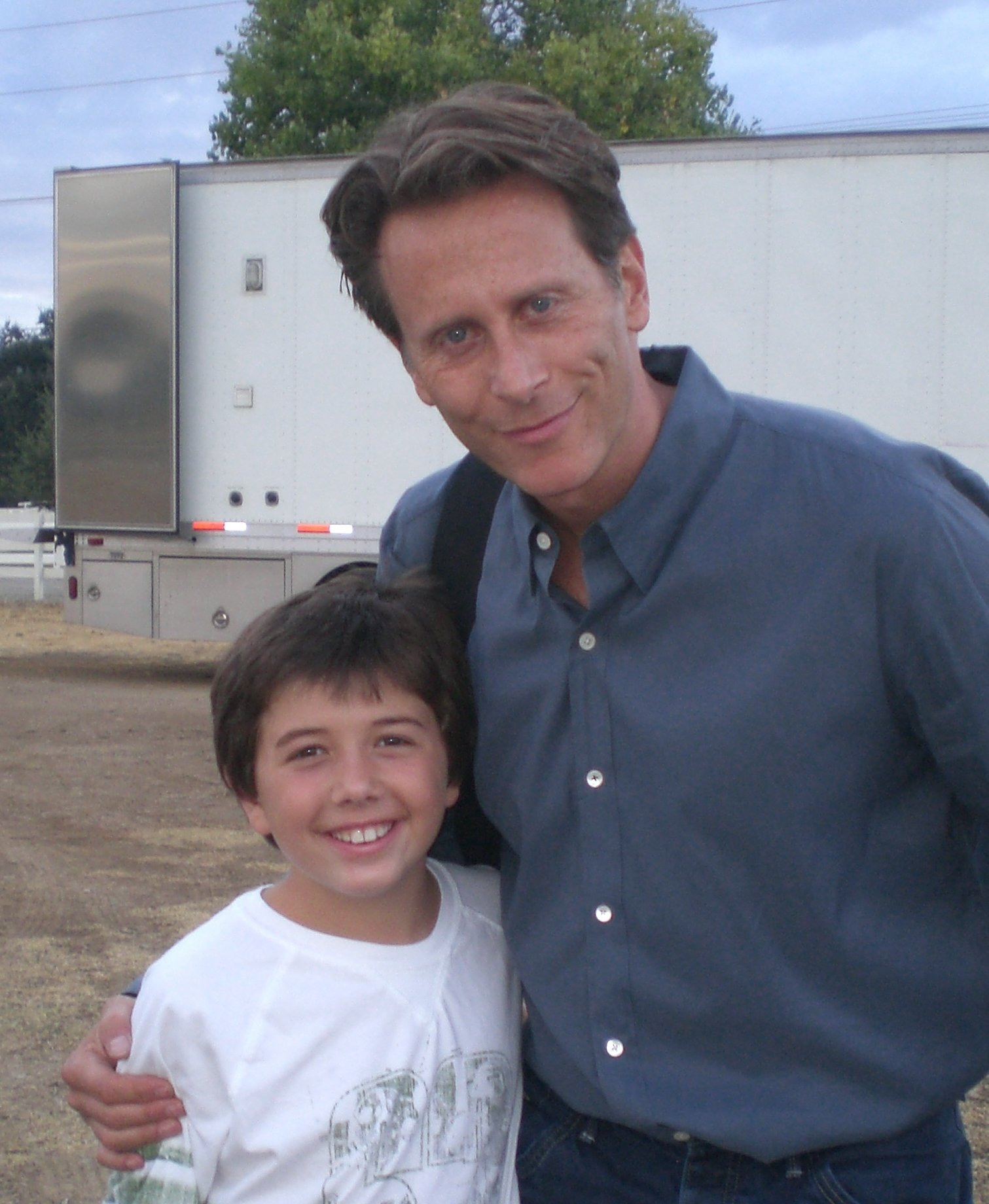 Фото - Брэдли Стивен Перри: 1511x1840 / 292 Кб