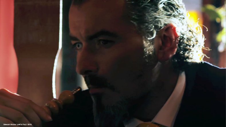 Фото - Стюарт Мур: 789x444 / 38 Кб