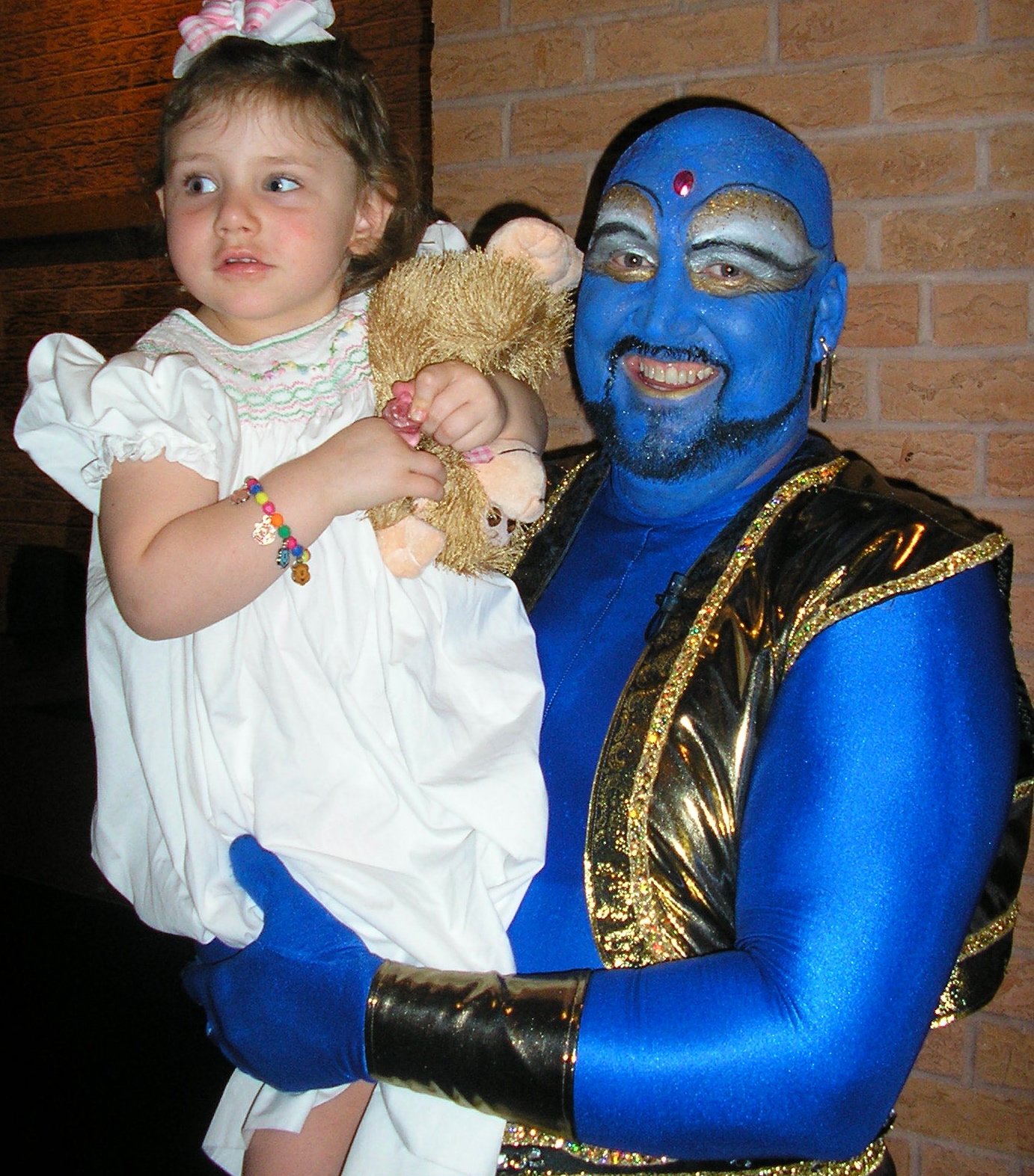 Фото - Mike Martindale: 1382x1573 / 427 Кб