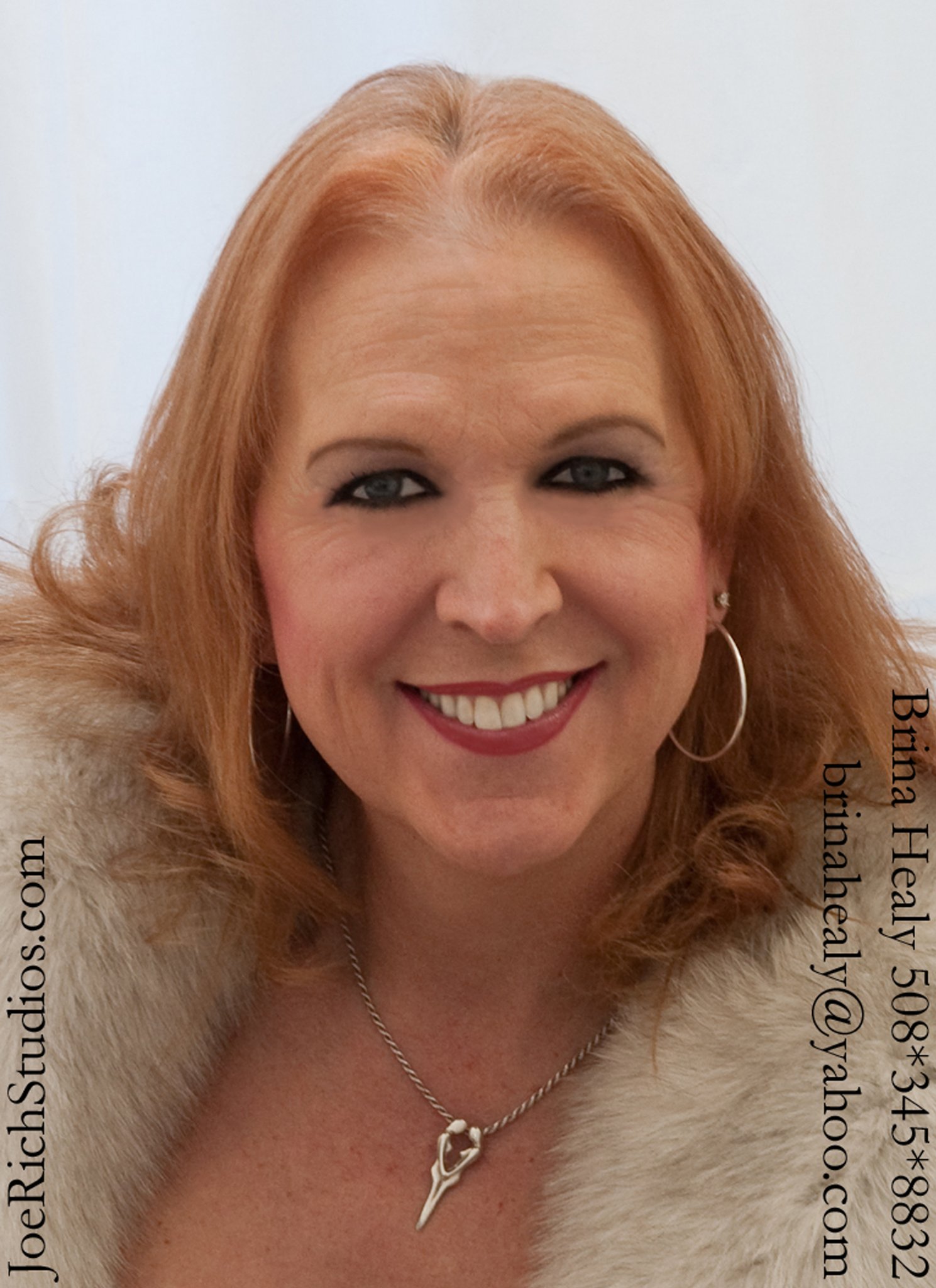 Фото - Брина Хили: 1489x2048 / 331 Кб