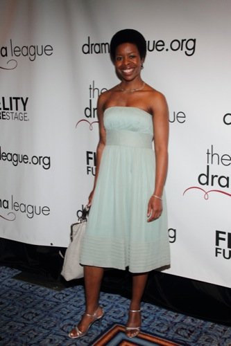 Фото - Рослин Рафф: 333x500 / 29 Кб